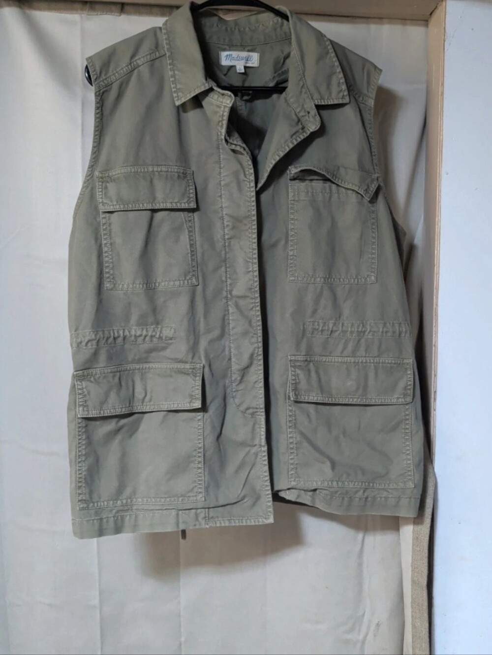 Madewell oversized utility vest. Army green. Women's large
